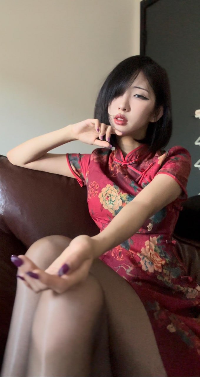 抖音50W粉丝短发网红御姐 行简 线下约会金主的视频曝光 - 私房ACG - sifacg.com