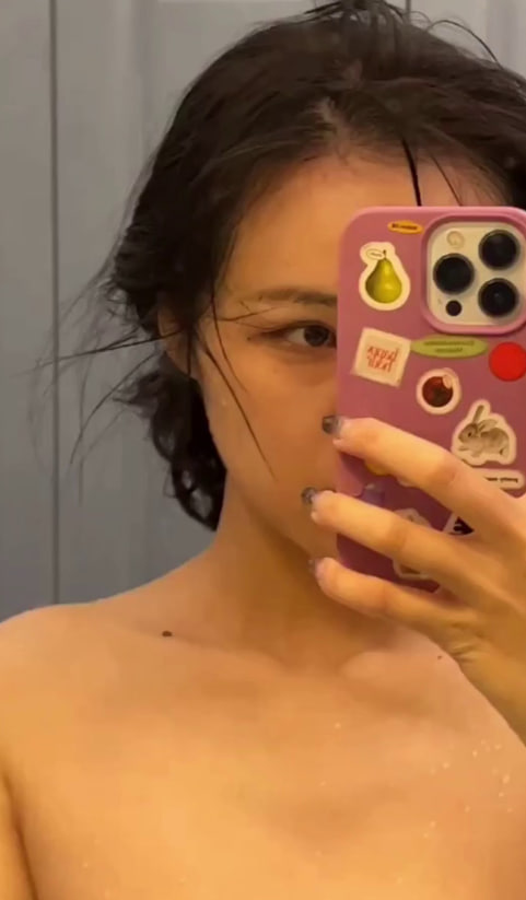 反差母狗胡张媛 - 私房ACG - sifacg.com