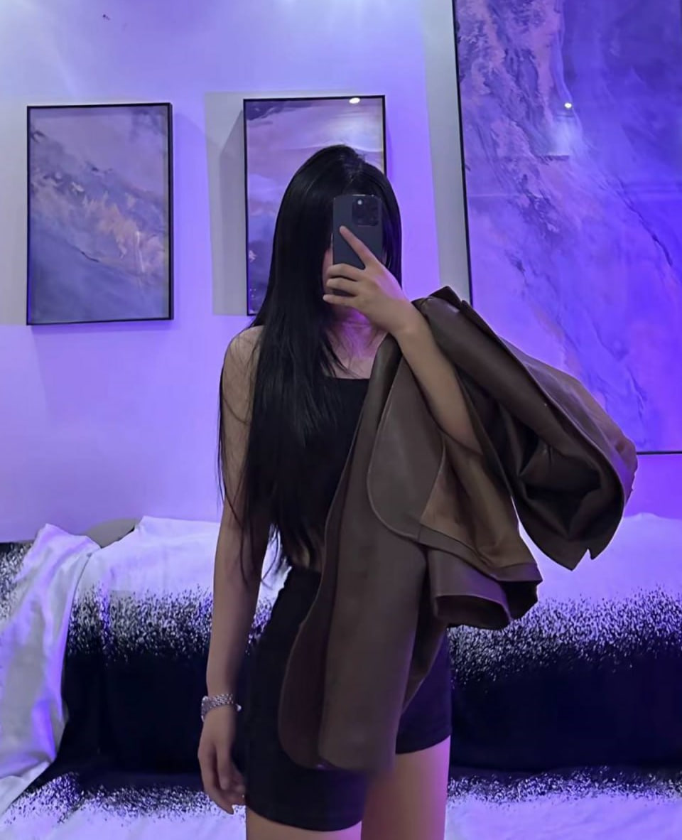 黑龙江七台河网红骚逼闫灵惠 - 私房ACG - sifacg.com