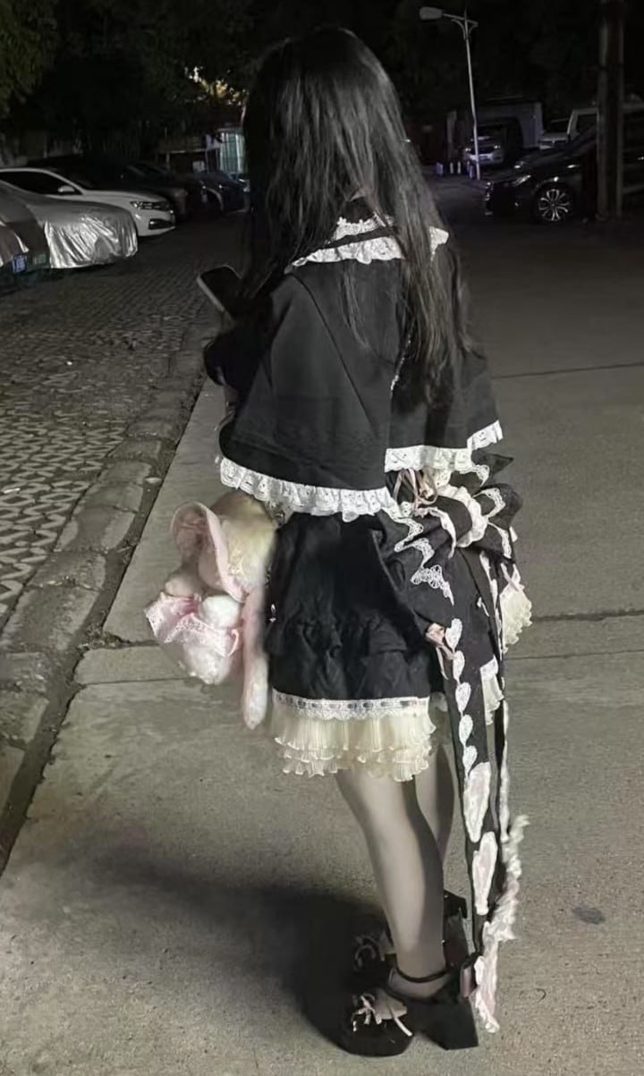 反差白丝萝莉偷偷在公园厕所里大胆口交后入啪啪连续高潮 - 私房ACG - sifacg.com