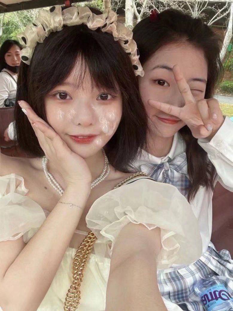 专清纯学生妹 短发萝莉 李秋玥 超级反差婊 - 私房ACG - sifacg.com