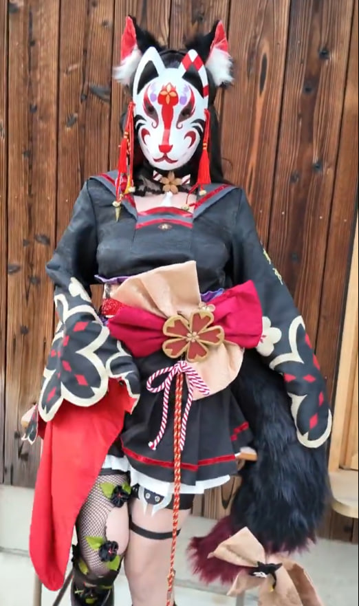 狐娘cos公开手指插穴舔屌 - 私房ACG - sifacg.com