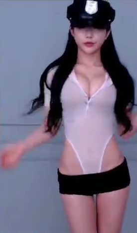 警帽小骚货翘臀扭😈🍑 - 私房ACG - sifacg.com