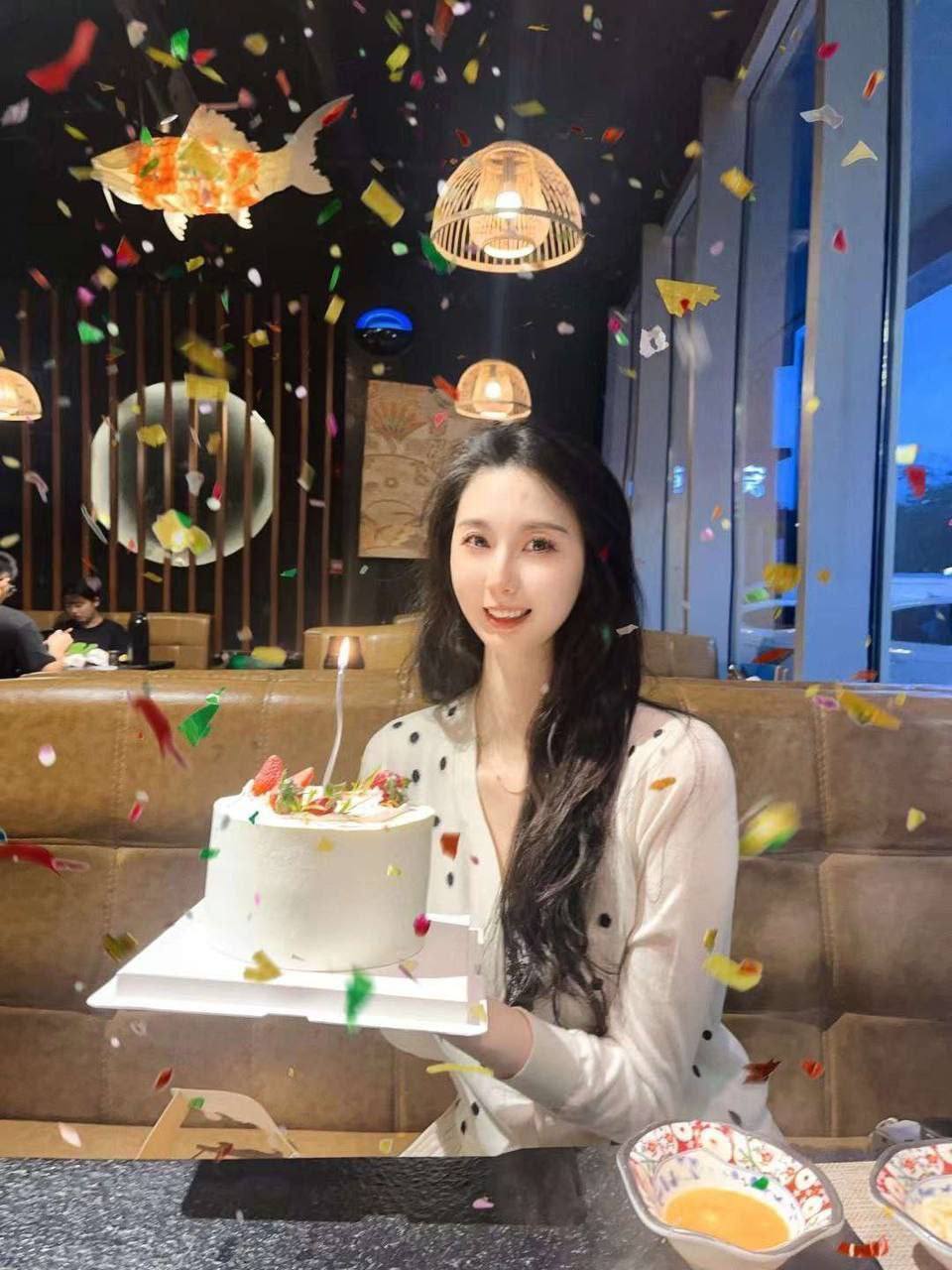 清纯可爱眼镜妹跟反差 - 私房ACG - sifacg.com