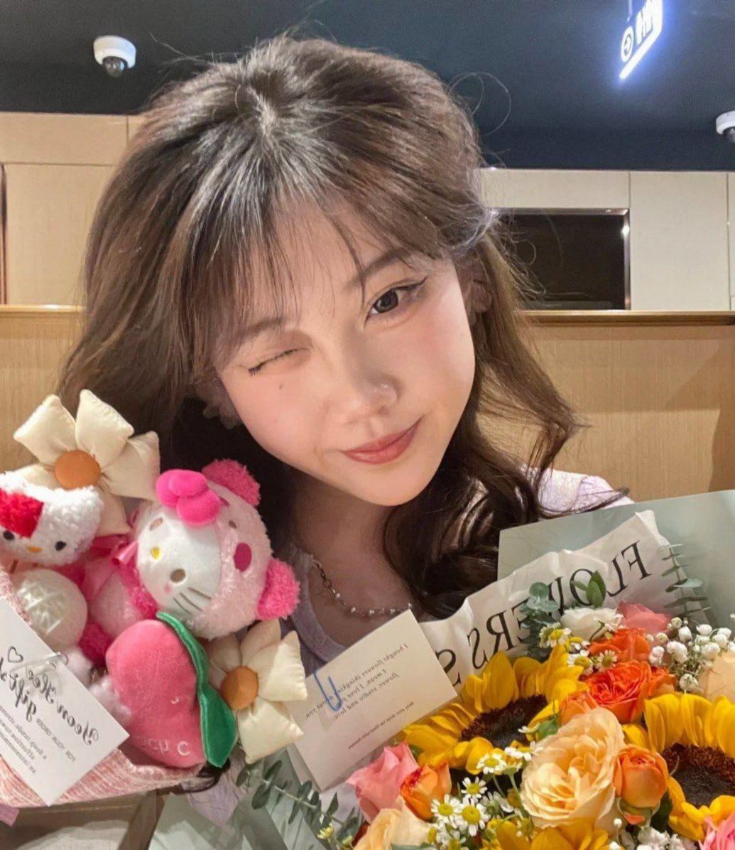 外表可爱清纯的极品女的学生 - 私房ACG - sifacg.com