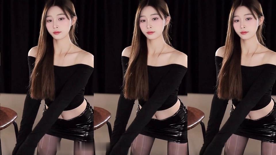 主播晓奈_黑色透视长袖+亮面超短裙魅惑 - 私房ACG - sifacg.com