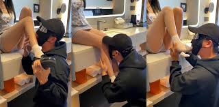 恋足癖大神 东坡先生 酒店足控狂欢 双马尾白袜嫩妹 玉足夹棒狂蹭榨精 极品白嫩长腿点爆欲火！ - 私房ACG - sifacg.com