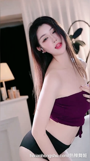 主播_百利甜  抹胸小吊带撩发骚舞 - 私房ACG - sifacg.com