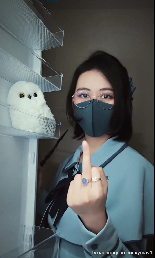 推特网红 【 奶咪Anaimiya 】白丝死库水黑口罩 尺度大胆 - 私房ACG - sifacg.com