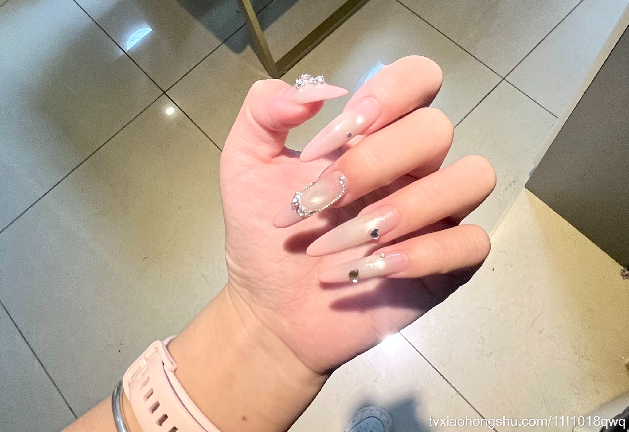 这个新的美甲好看么 - 私房ACG - sifacg.com