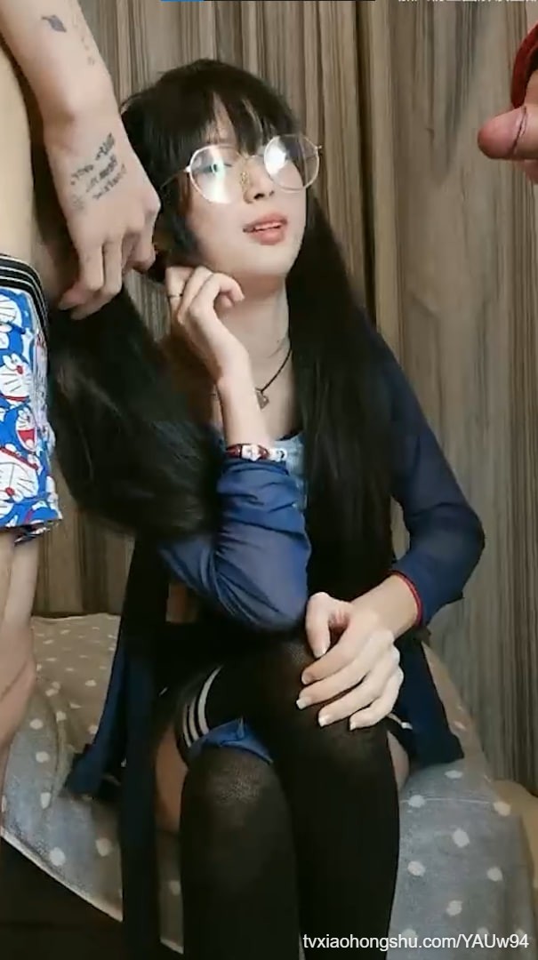 极品JK双马尾罗莉，被学长大屌直怼花蕊 - 私房ACG - sifacg.com