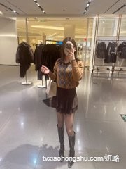 穿瑜伽裤下面怎么藏 而且健身锻炼不变形 - 私房ACG - sifacg.com