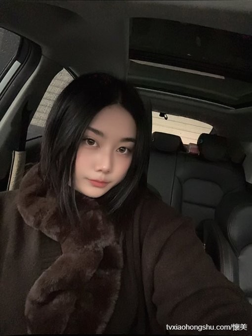 還在考慮要不要剪咩咩頭耶  瀏海很愛用到棒棒 刺刺的 - 私房ACG - sifacg.com