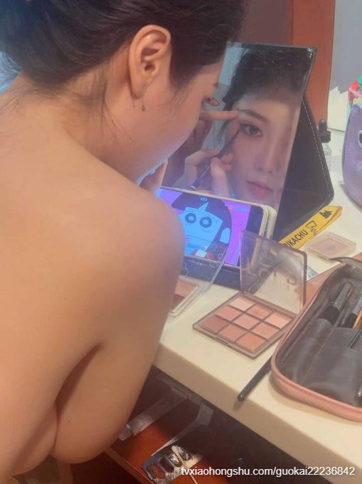 颜值挺高，可惜屁股太小 - 私房ACG - sifacg.com