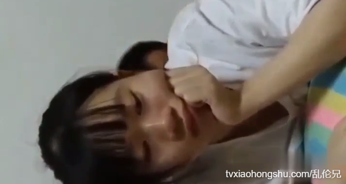 最新父女瓜 陕西面馆老板操女儿，乱伦鬼父 - 私房ACG - sifacg.com