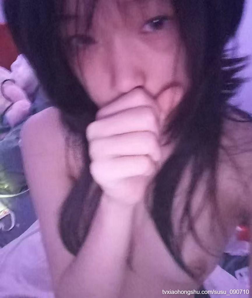 吻我身体的时候别说爱我，吻我嘴唇的时候别说想操我 - 私房ACG - sifacg.com