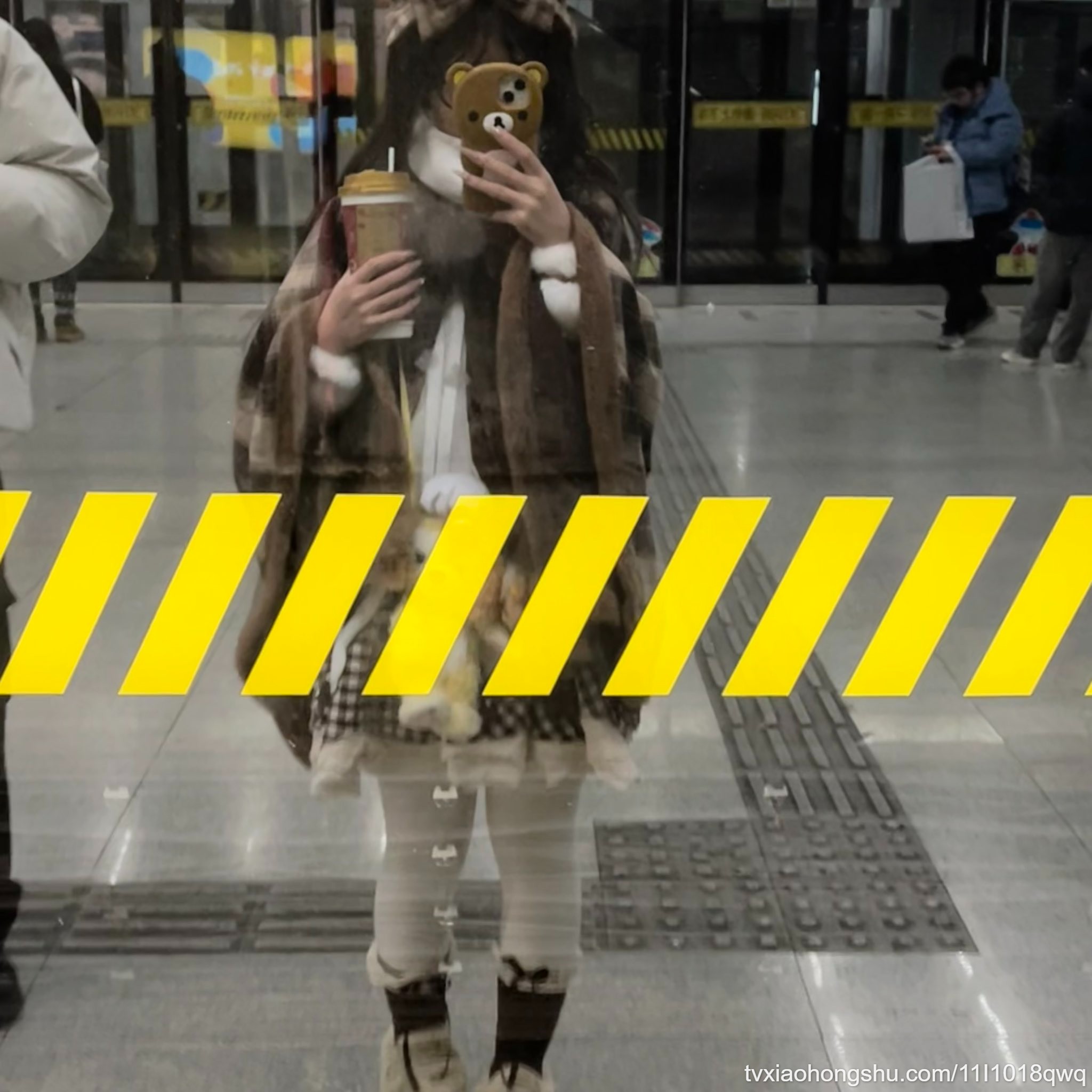 突然出现 - 私房ACG - sifacg.com