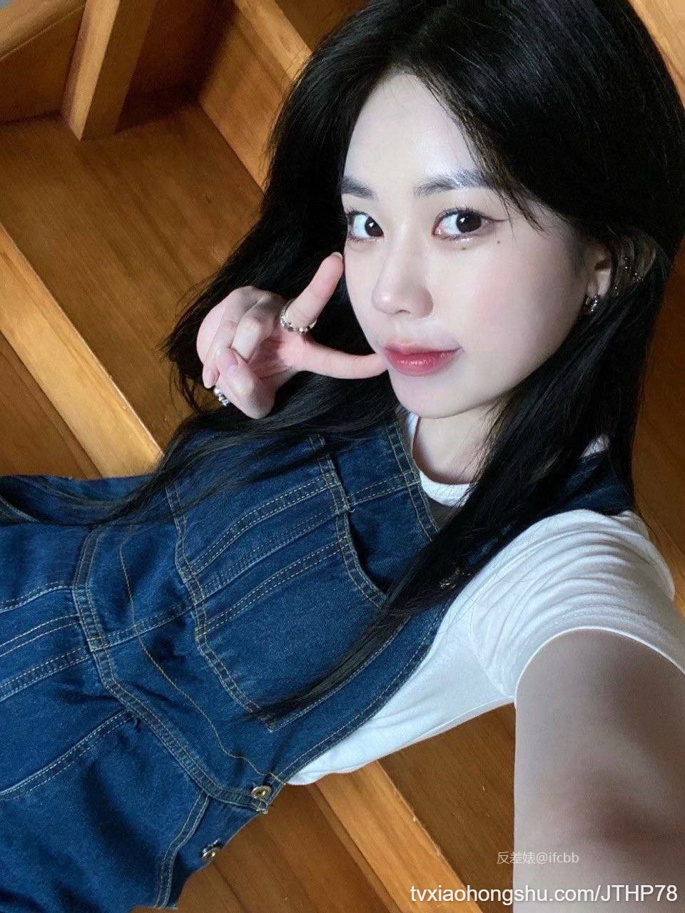 女大表姐--外表清纯可爱，背地里骚的不行 - 私房ACG - sifacg.com