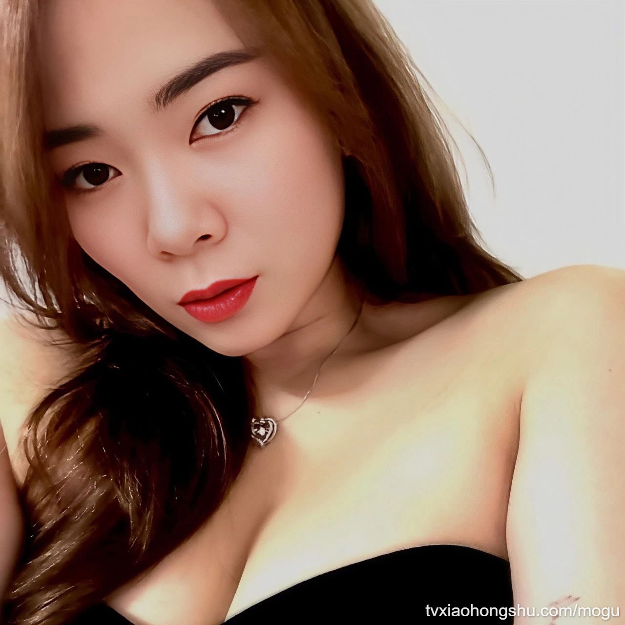 网友投稿：自从老婆去姐妹开的酒吧兼职之后..... - 私房ACG - sifacg.com